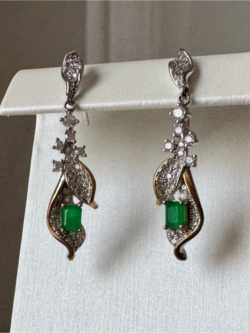 S925 emerald earrings dangle bicolour silver and gold setting
